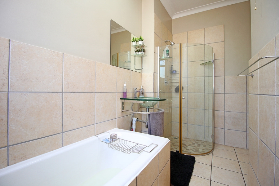 4 Bedroom Property for Sale in Sydenham Gauteng