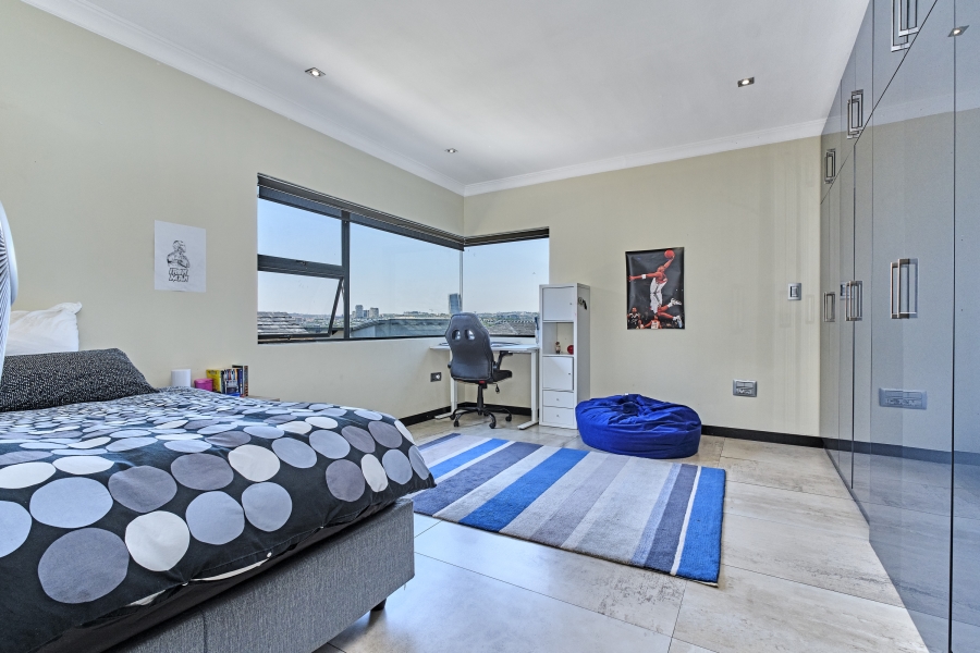 To Let 5 Bedroom Property for Rent in Waterfall Country Estate Gauteng