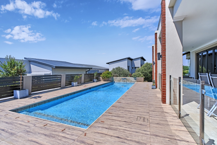 To Let 5 Bedroom Property for Rent in Waterfall Country Estate Gauteng