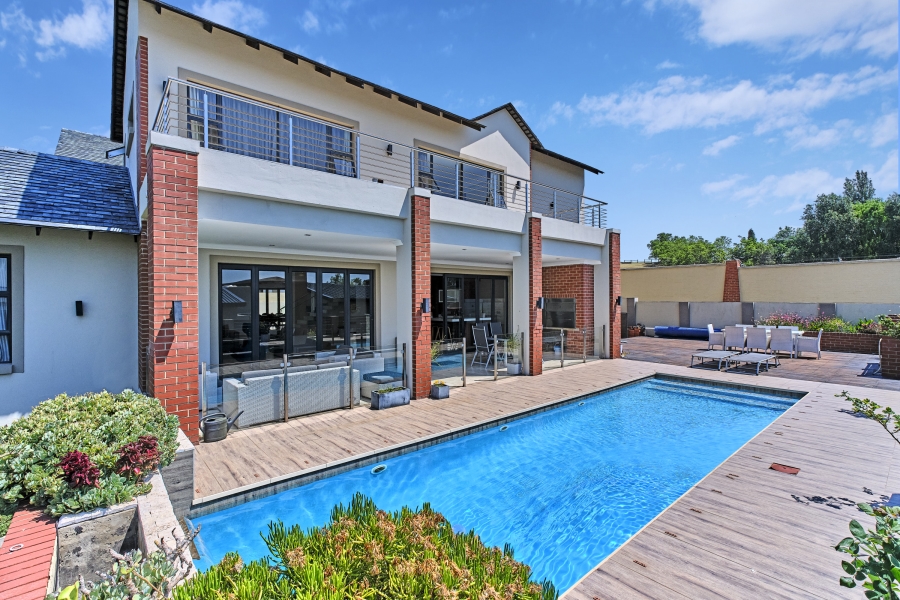 To Let 5 Bedroom Property for Rent in Waterfall Country Estate Gauteng