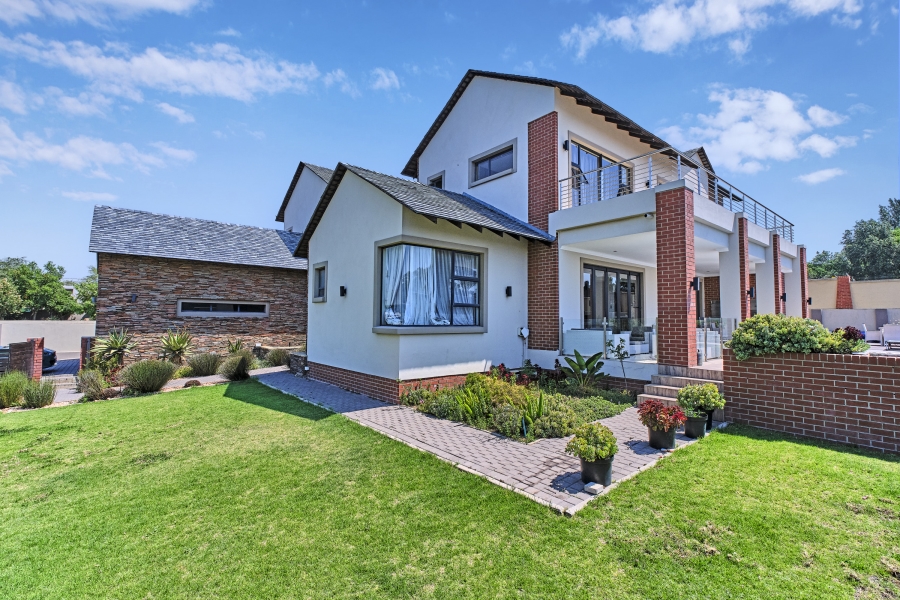 To Let 5 Bedroom Property for Rent in Waterfall Country Estate Gauteng