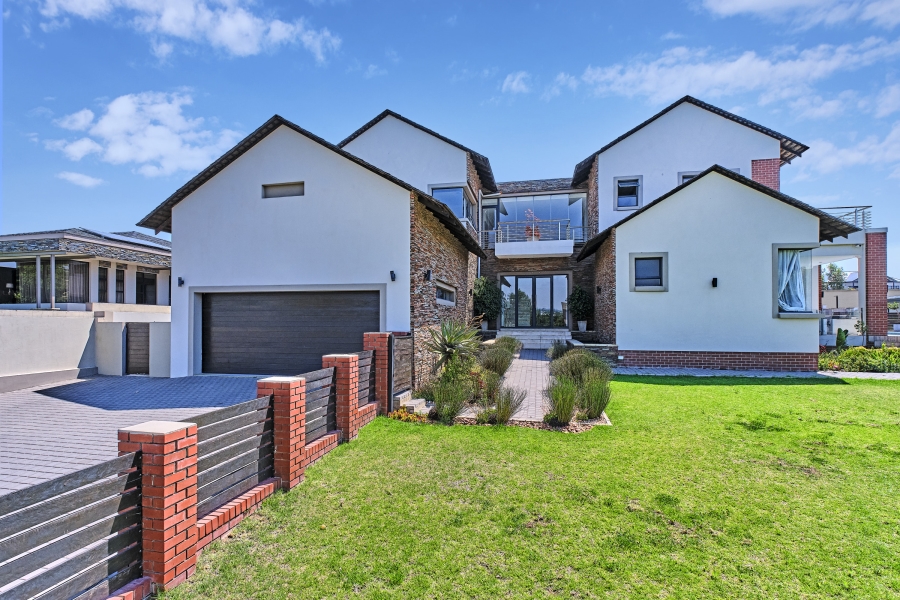 To Let 5 Bedroom Property for Rent in Waterfall Country Estate Gauteng