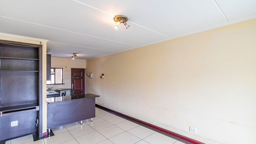2 Bedroom Property for Sale in Noordwyk Gauteng
