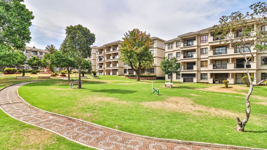 2 Bedroom Property for Sale in Noordwyk Gauteng