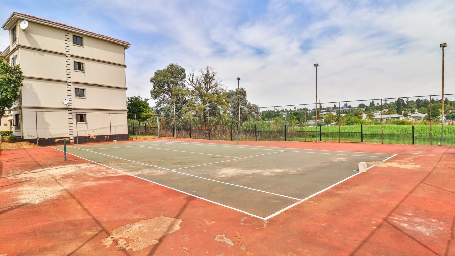 2 Bedroom Property for Sale in Noordwyk Gauteng