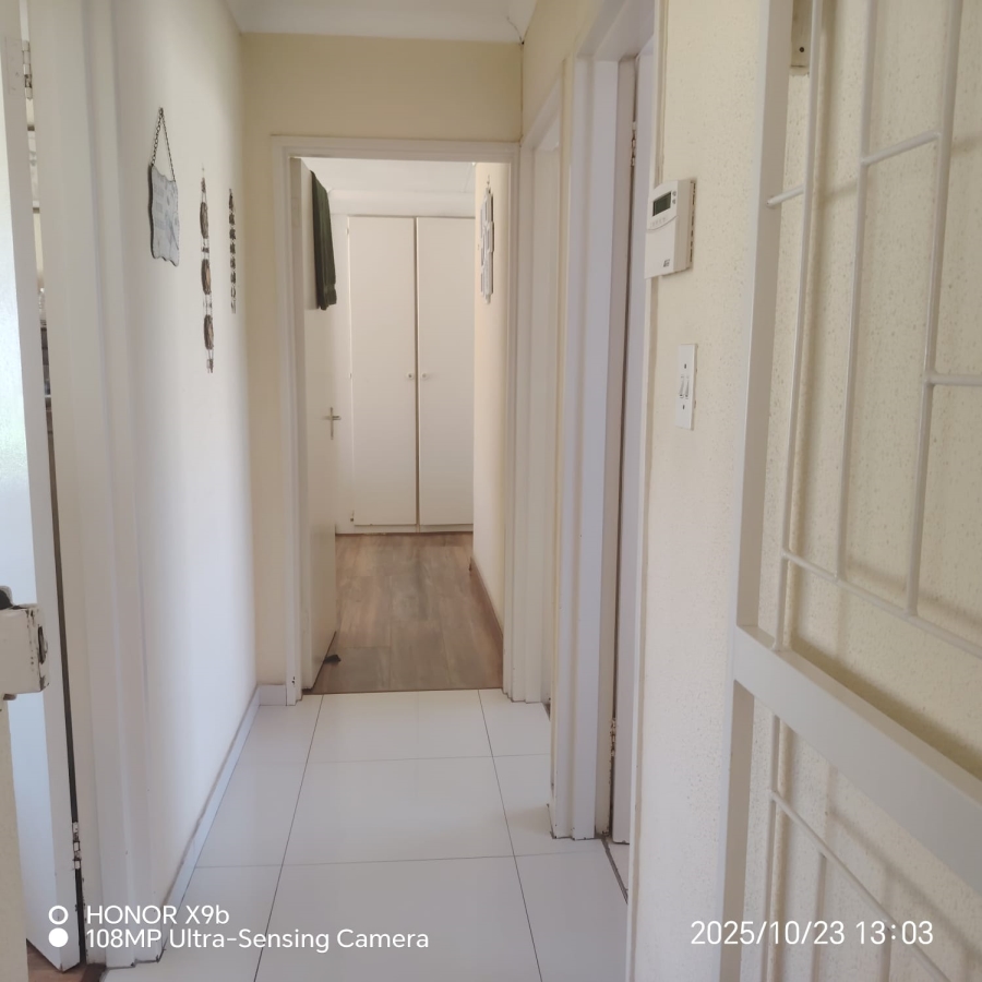 3 Bedroom Property for Sale in Vorna Valley Gauteng