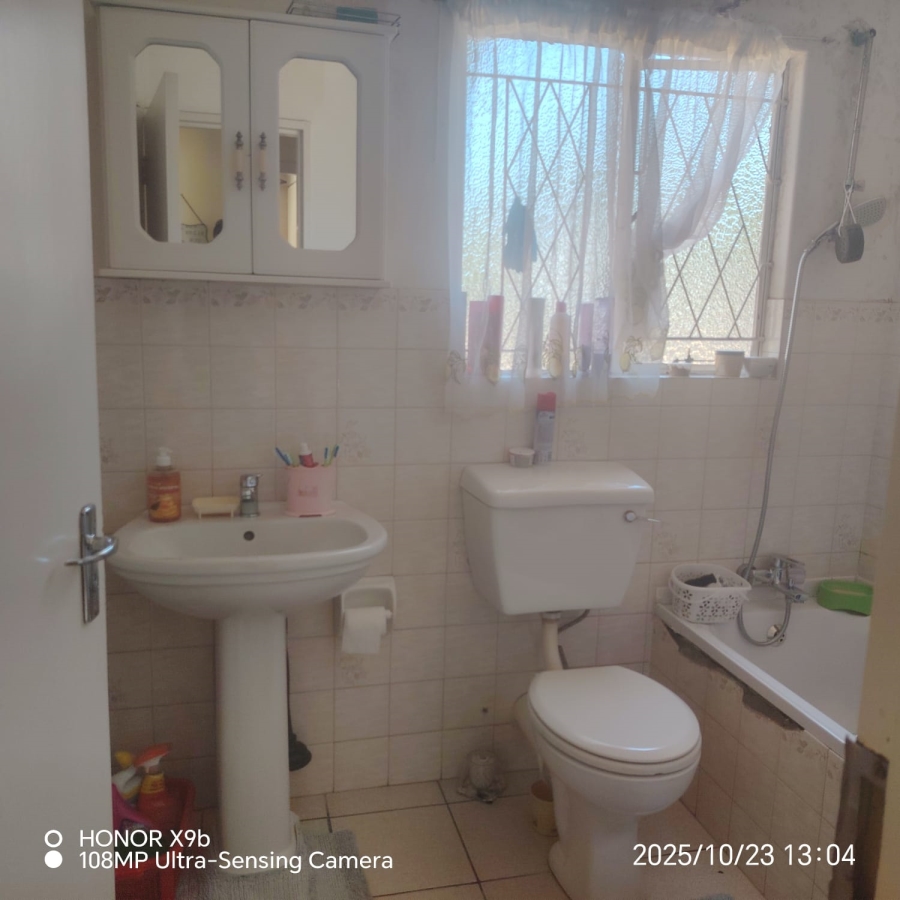 3 Bedroom Property for Sale in Vorna Valley Gauteng