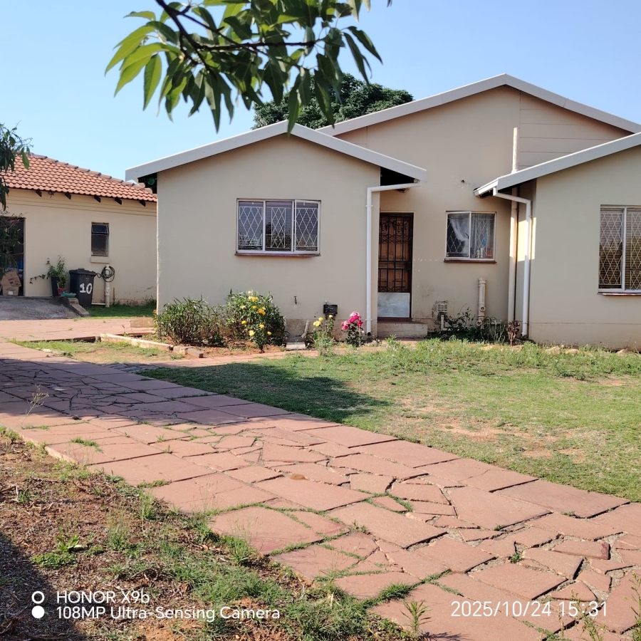 3 Bedroom Property for Sale in Vorna Valley Gauteng