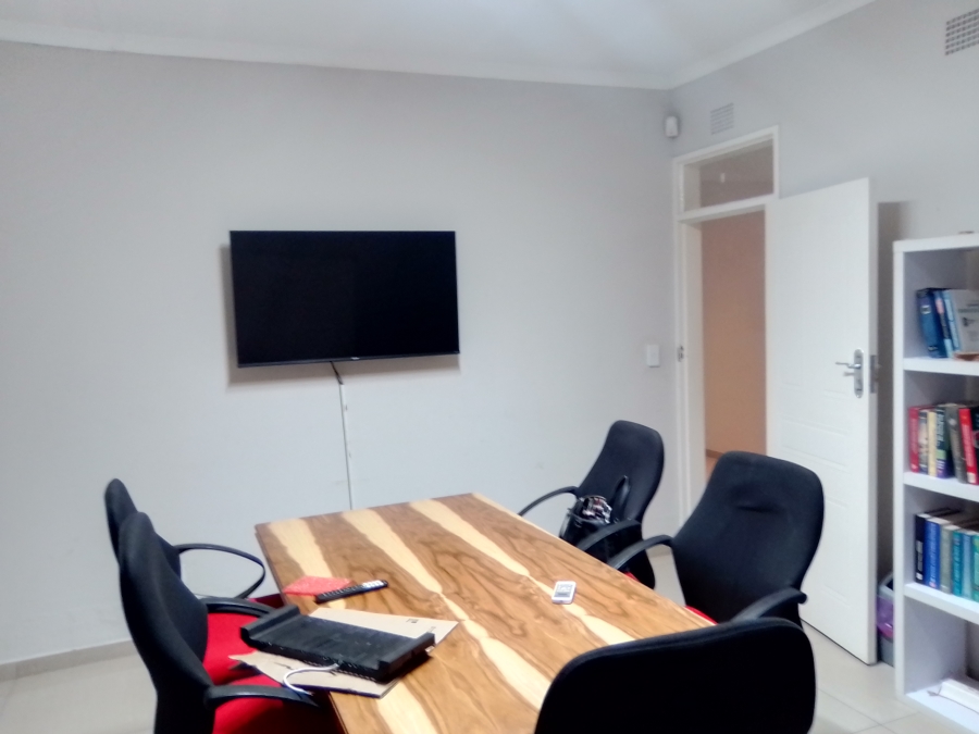 6 Bedroom Property for Sale in Edendale Gauteng