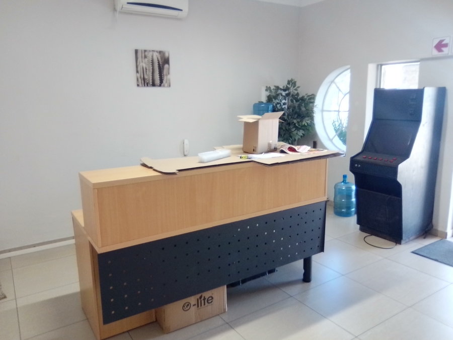 6 Bedroom Property for Sale in Edendale Gauteng