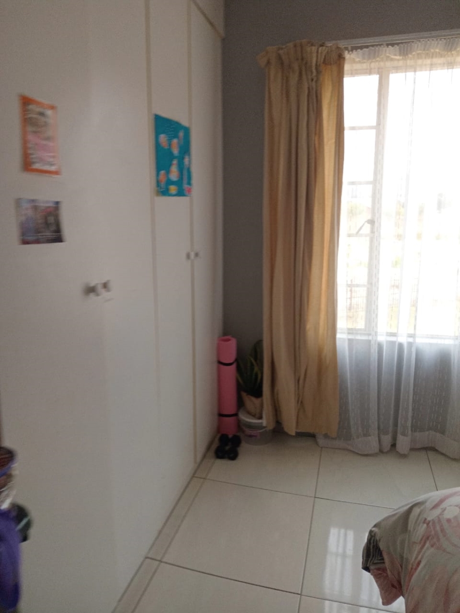 2 Bedroom Property for Sale in Wilgeheuwel Gauteng