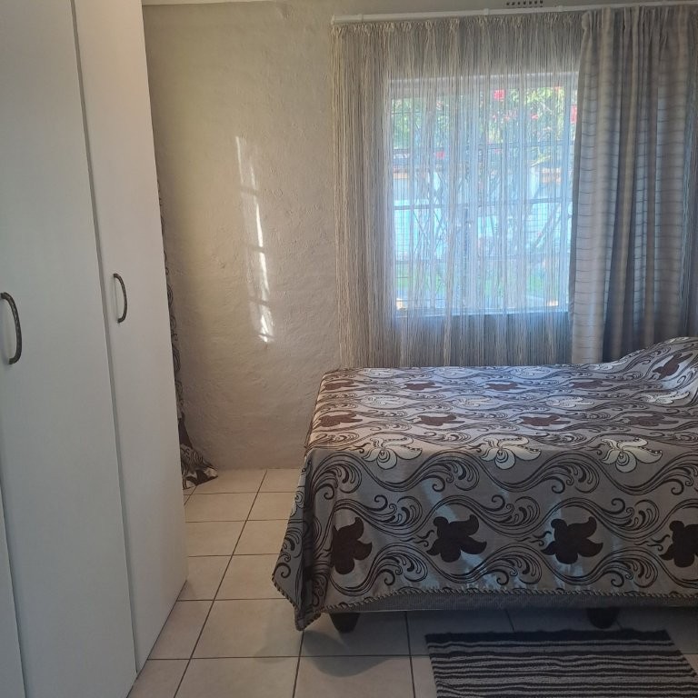 To Let 1 Bedroom Property for Rent in Sandringham Gauteng
