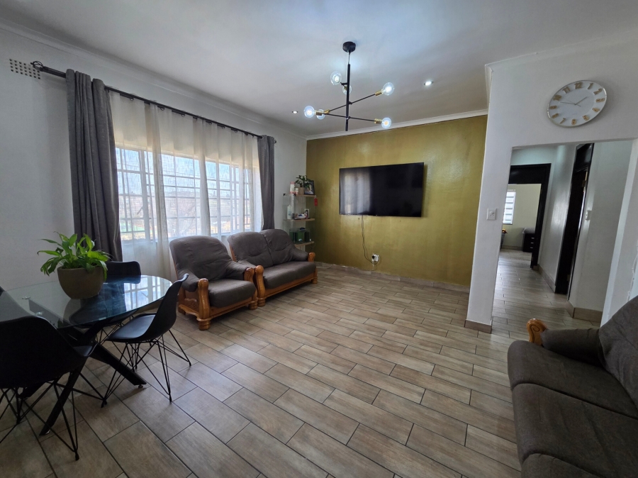 3 Bedroom Property for Sale in Discovery Gauteng