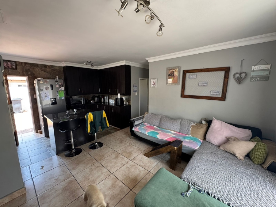 3 Bedroom Property for Sale in Denneoord Gauteng