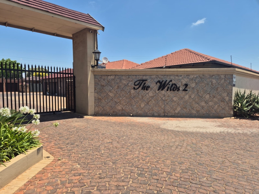 3 Bedroom Property for Sale in Denneoord Gauteng