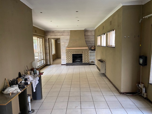 3 Bedroom Property for Sale in Buurendal Gauteng