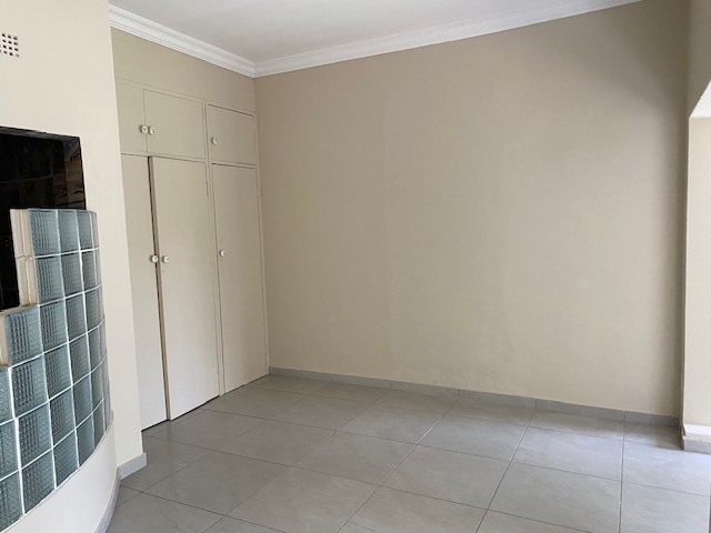 3 Bedroom Property for Sale in Buurendal Gauteng