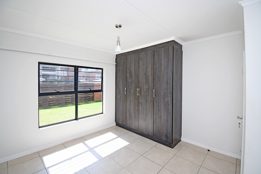 To Let 3 Bedroom Property for Rent in Greenstone Hill Gauteng