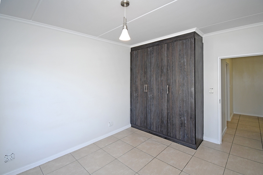 To Let 3 Bedroom Property for Rent in Greenstone Hill Gauteng