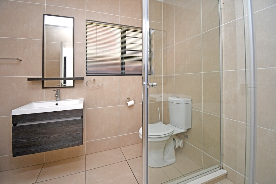 To Let 3 Bedroom Property for Rent in Greenstone Hill Gauteng