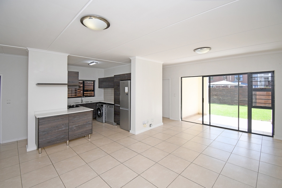 To Let 3 Bedroom Property for Rent in Greenstone Hill Gauteng