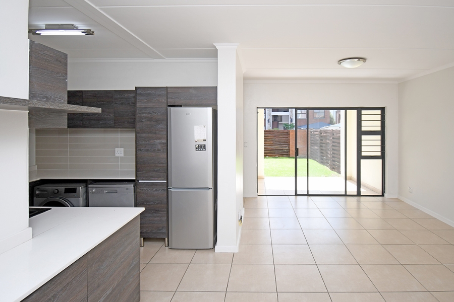 To Let 3 Bedroom Property for Rent in Greenstone Hill Gauteng