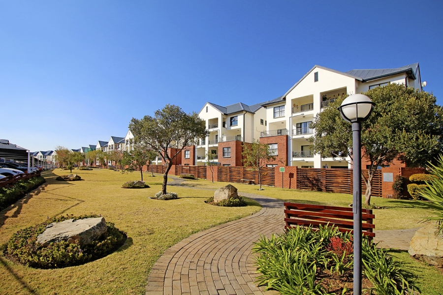 To Let 3 Bedroom Property for Rent in Greenstone Hill Gauteng