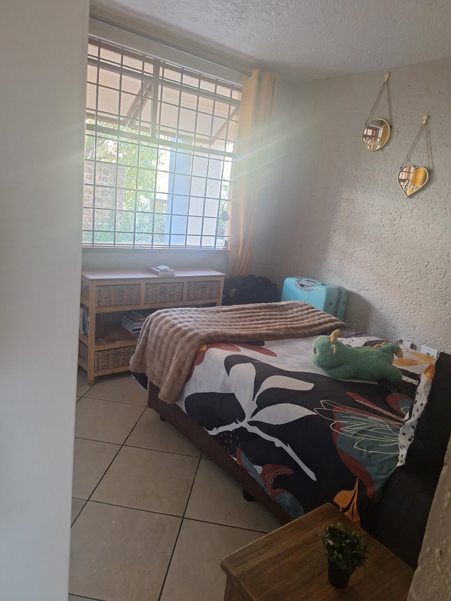 2 Bedroom Property for Sale in Corlett Gardens Gauteng