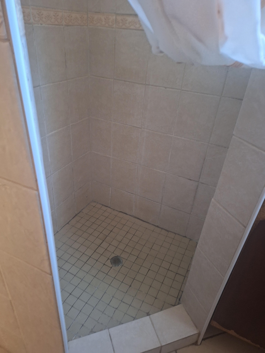 2 Bedroom Property for Sale in Corlett Gardens Gauteng