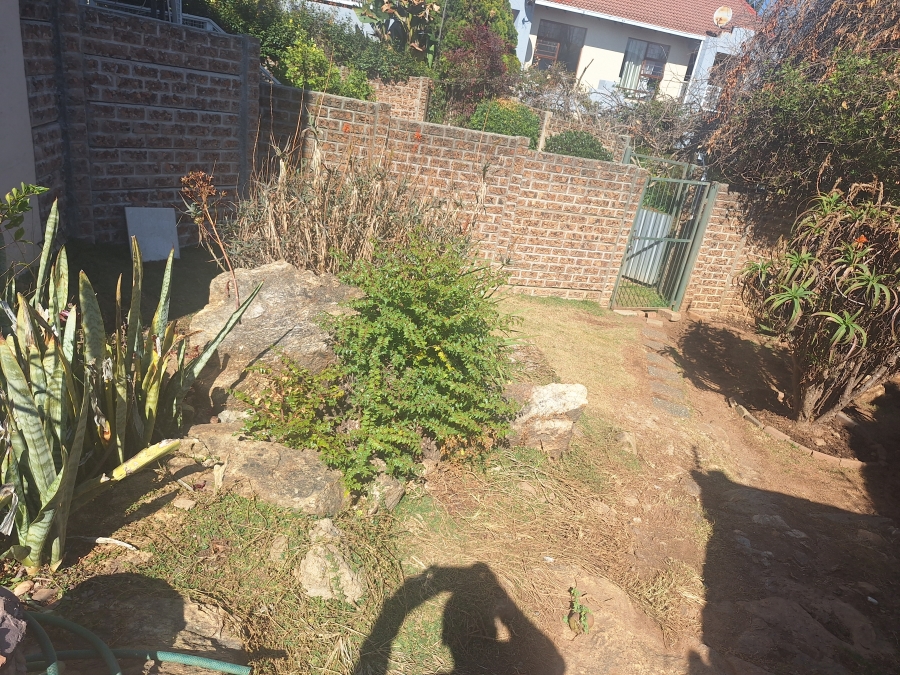 2 Bedroom Property for Sale in Corlett Gardens Gauteng
