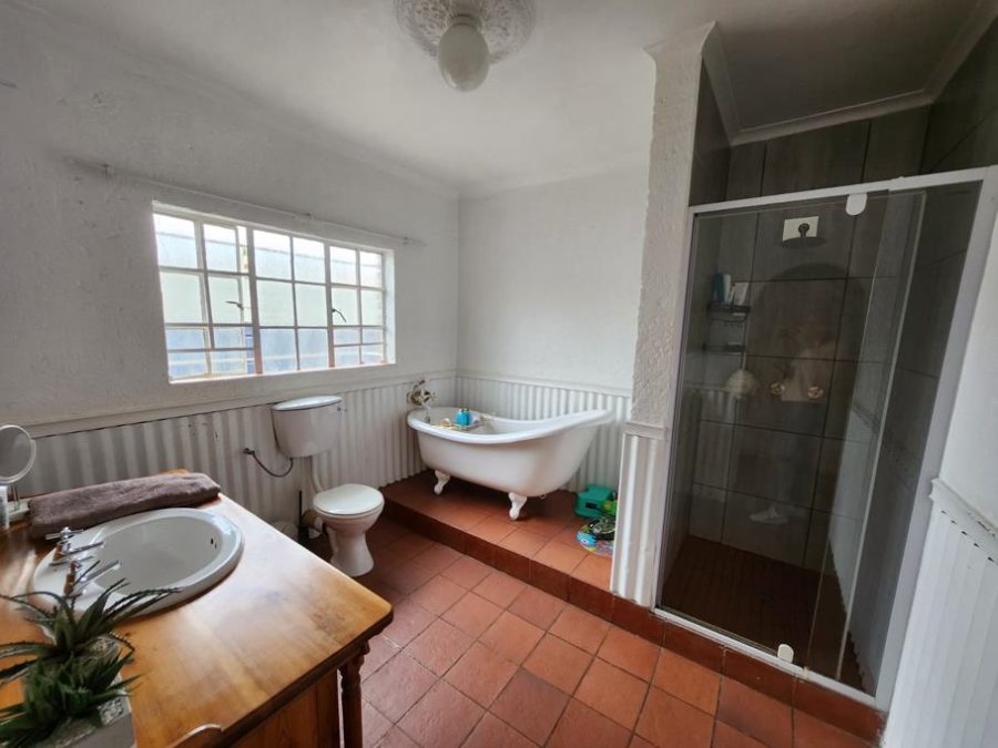 To Let 5 Bedroom Property for Rent in Dalpark Proper Gauteng