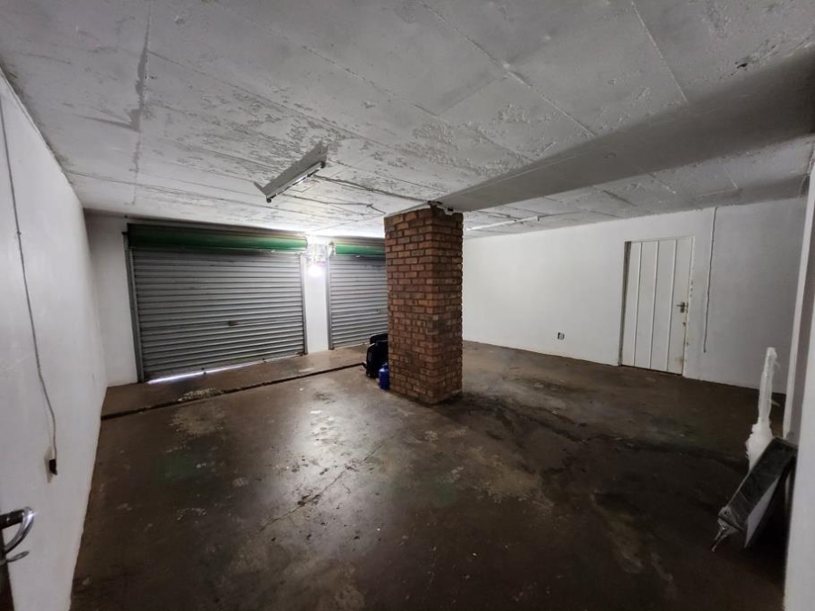 To Let 5 Bedroom Property for Rent in Dalpark Proper Gauteng