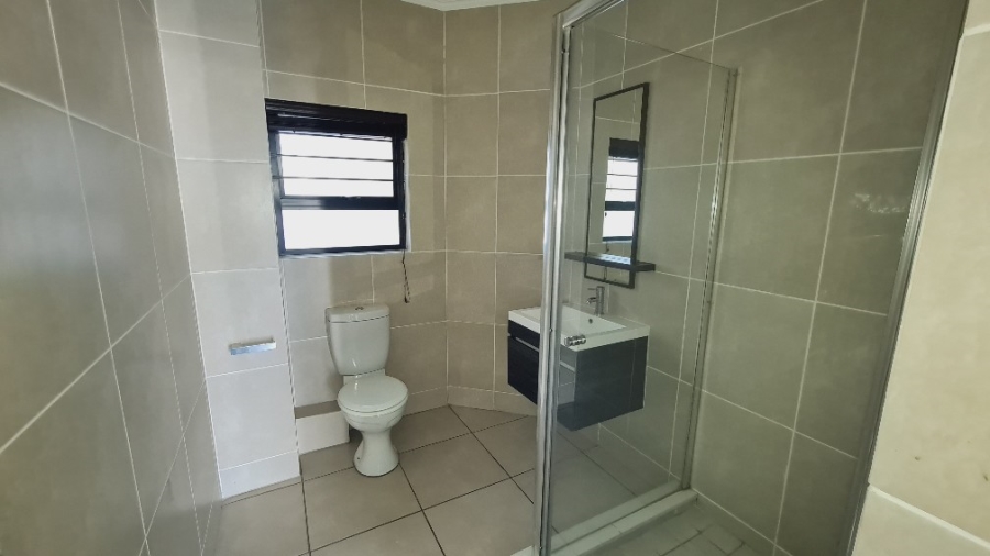 To Let 2 Bedroom Property for Rent in Greenstone Hill Gauteng