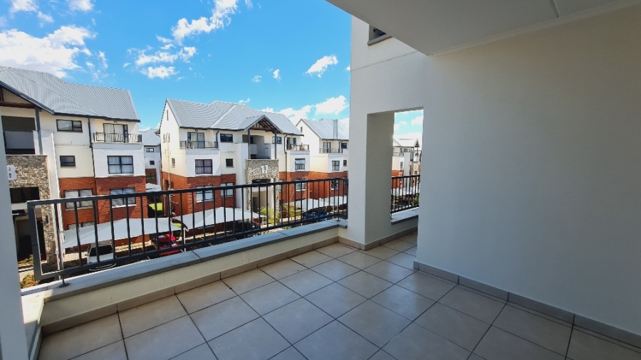 To Let 2 Bedroom Property for Rent in Greenstone Hill Gauteng