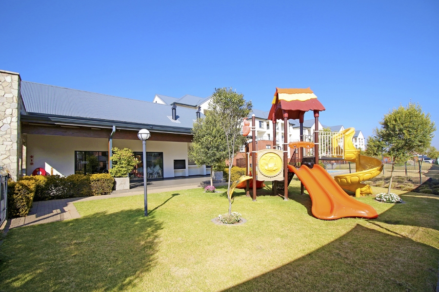 To Let 2 Bedroom Property for Rent in Greenstone Hill Gauteng