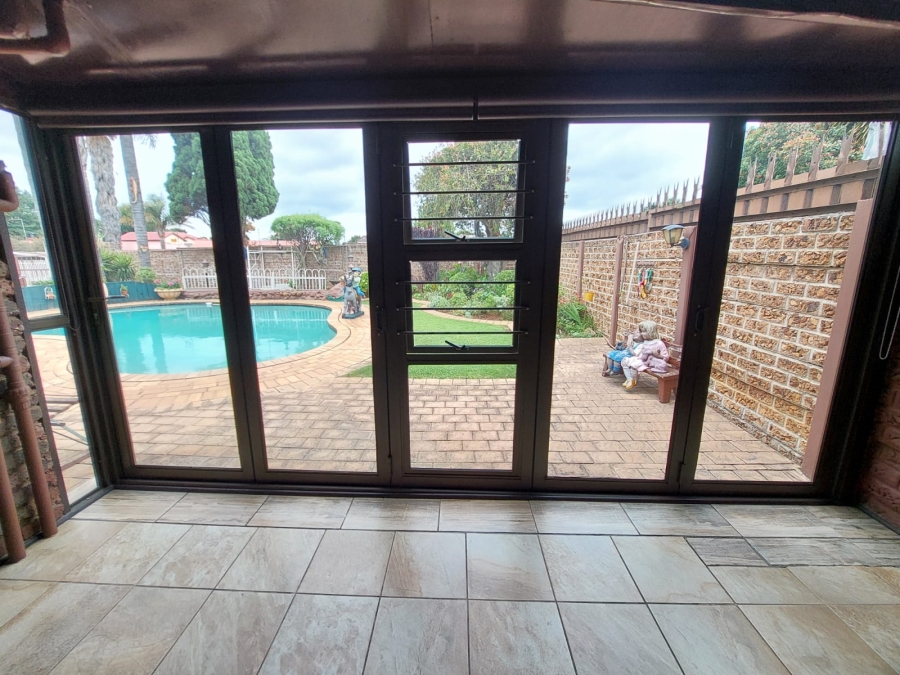 3 Bedroom Property for Sale in Brenthurst Gauteng