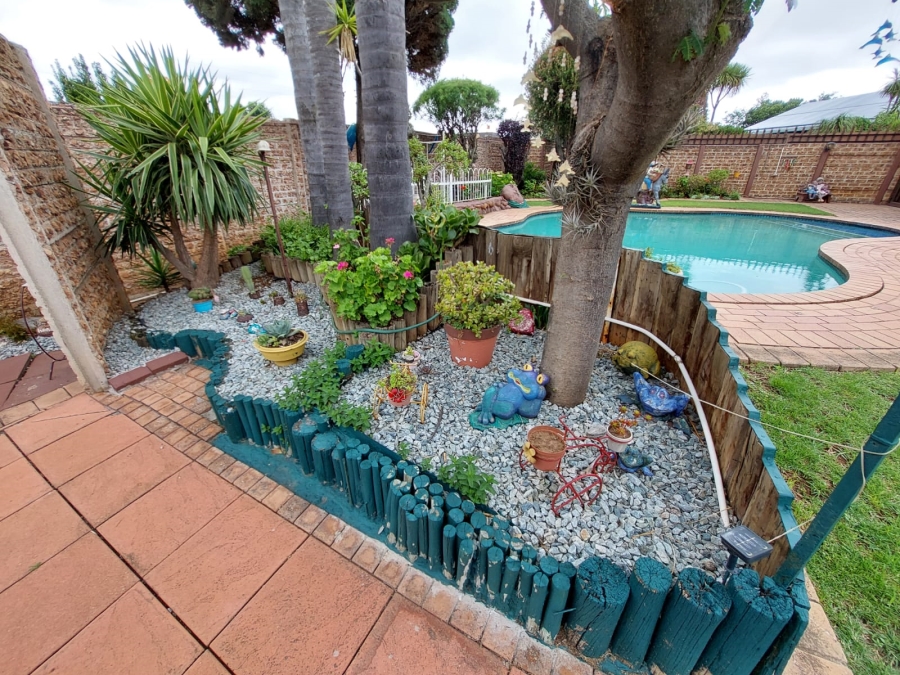 3 Bedroom Property for Sale in Brenthurst Gauteng