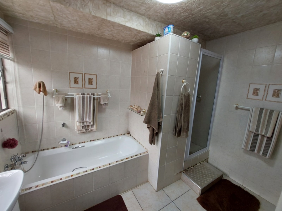 3 Bedroom Property for Sale in Brenthurst Gauteng