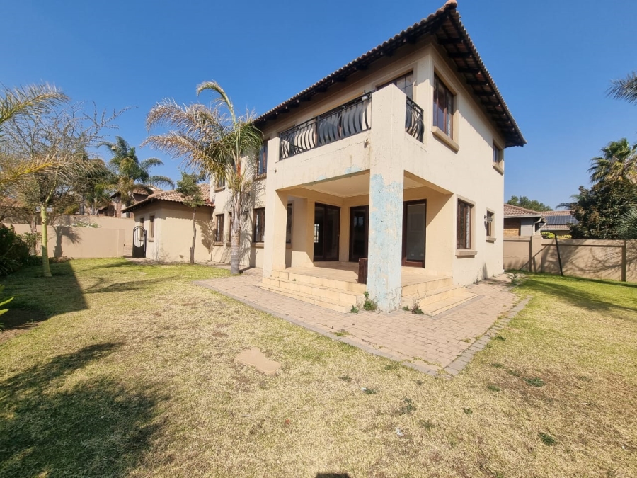 To Let 3 Bedroom Property for Rent in Sonneveld Gauteng