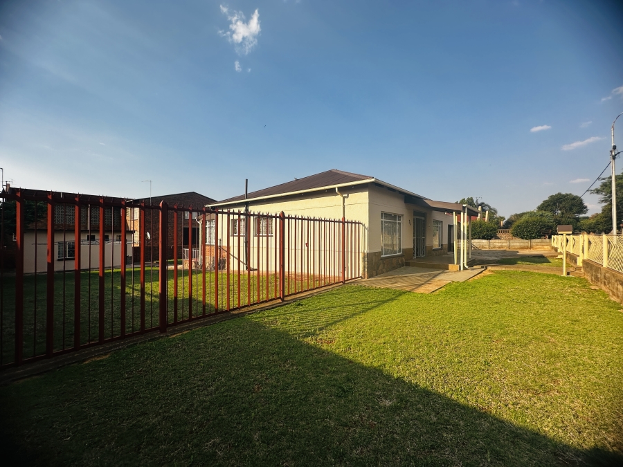 3 Bedroom Property for Sale in Brakpan Central Gauteng