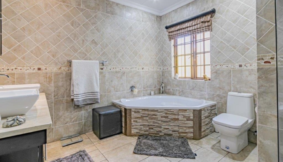 4 Bedroom Property for Sale in Elma Park Gauteng
