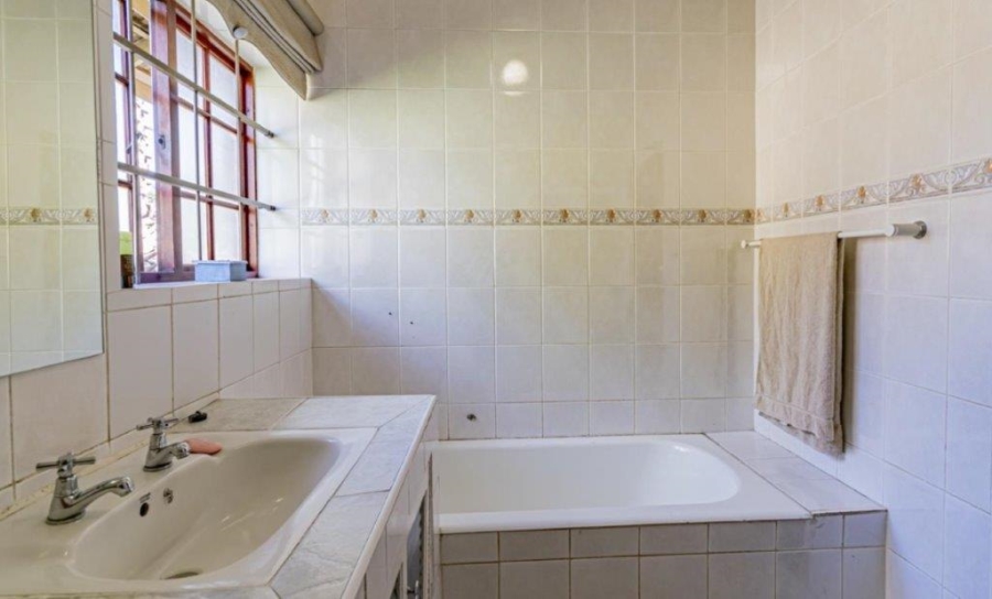 4 Bedroom Property for Sale in Elma Park Gauteng