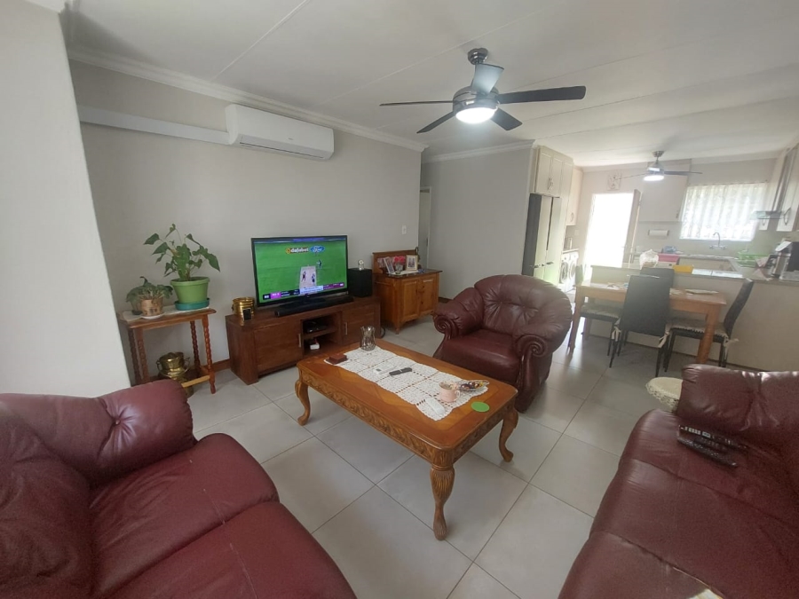 3 Bedroom Property for Sale in Wilgeheuwel Gauteng