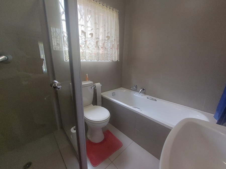 3 Bedroom Property for Sale in Wilgeheuwel Gauteng