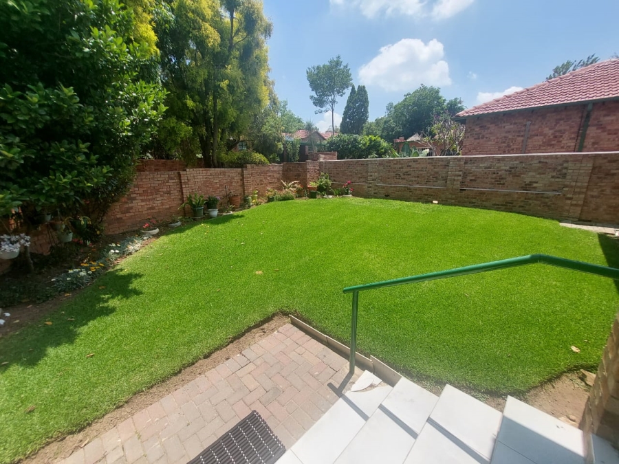 3 Bedroom Property for Sale in Wilgeheuwel Gauteng
