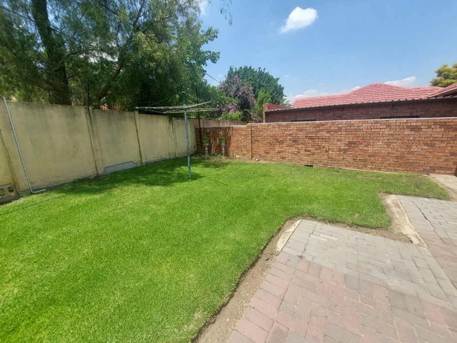 3 Bedroom Property for Sale in Wilgeheuwel Gauteng