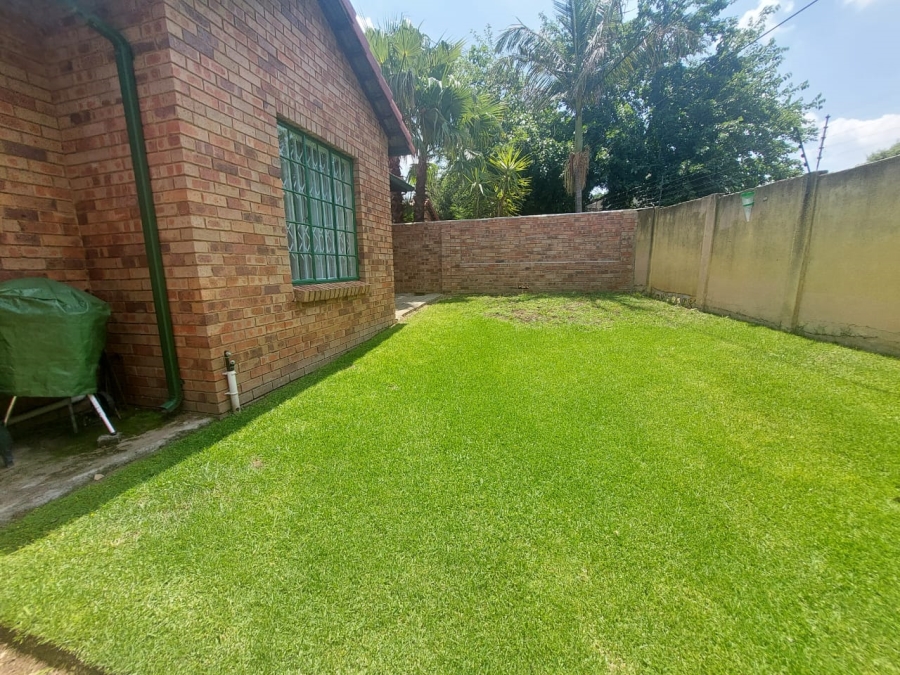 3 Bedroom Property for Sale in Wilgeheuwel Gauteng
