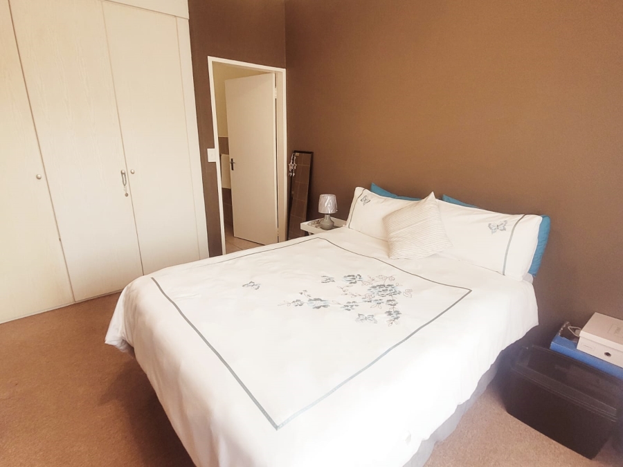 1 Bedroom Property for Sale in Sonnedal AH Gauteng
