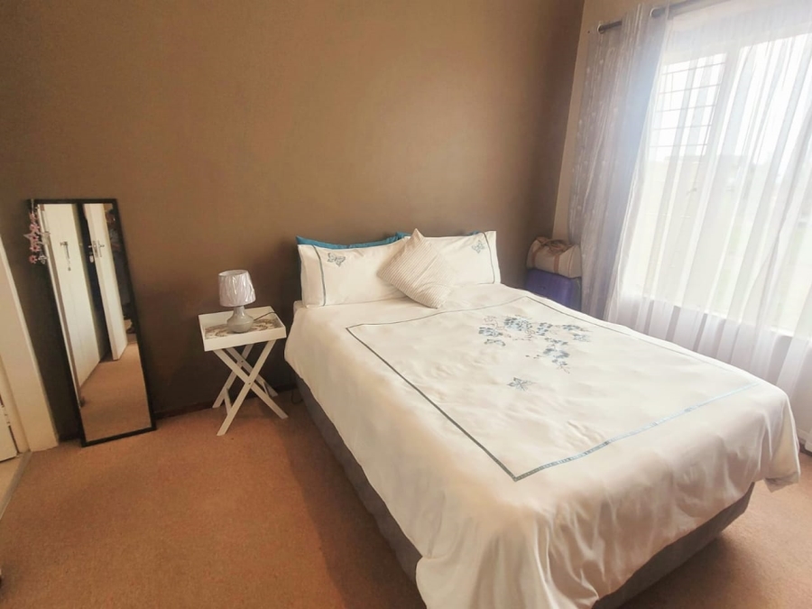 1 Bedroom Property for Sale in Sonnedal AH Gauteng