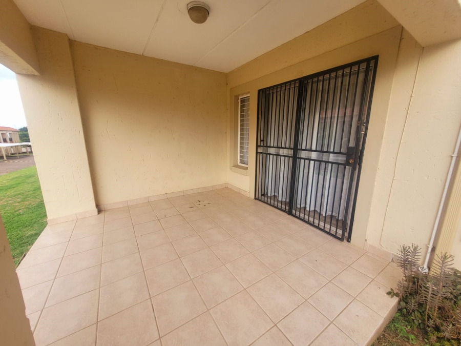 1 Bedroom Property for Sale in Sonnedal AH Gauteng